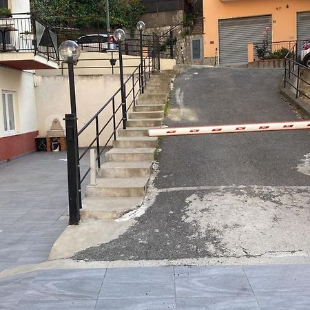 Grande Bilocale Con Giardino E Posto Auto Privato Comodo Al Mare Varazze Zewnętrze zdjęcie